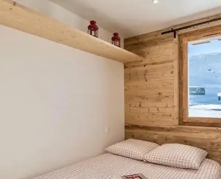 Apartment In/out *